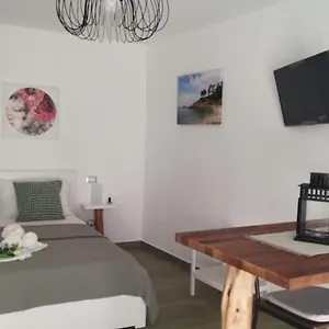 Apartment House, Terrasini